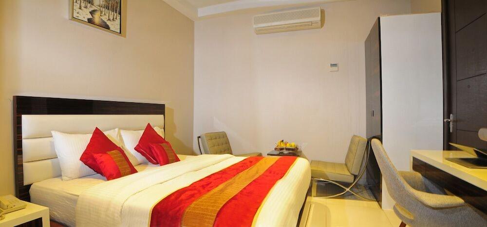 Hotel Gulnar New Delhi Eksteriør bilde