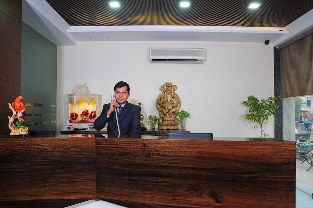Hotel Gulnar New Delhi Eksteriør bilde